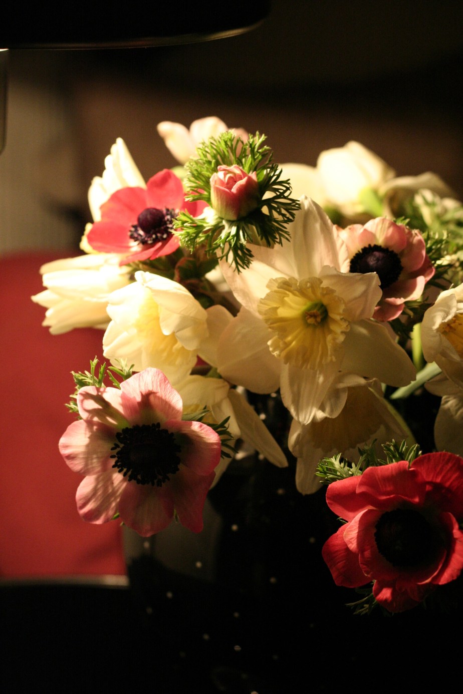 Vintage lamp, table and vase with anenomes