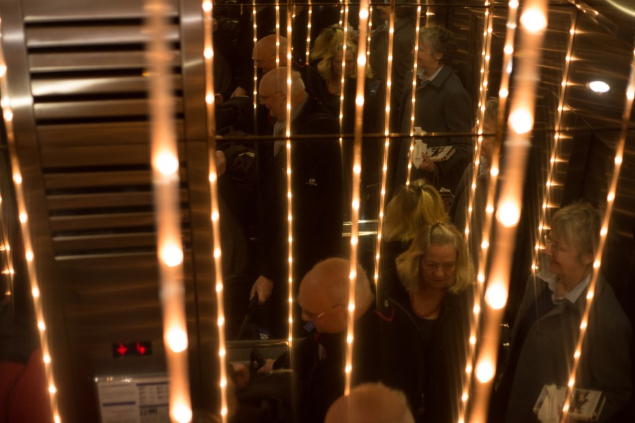 Dazzling inside a mirrored lift