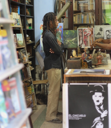 There are not many new books to be had but there are good libraries and second-hand book stalls and shops abound.