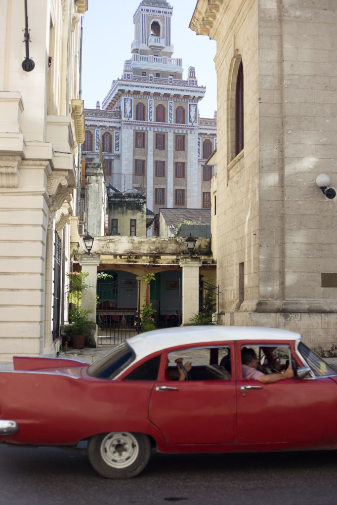 1930's Bacardi building and vintage car